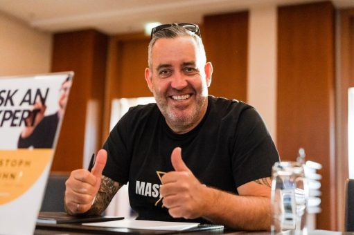 Kann man online wirklich 10.000 Euro im Monat verdienen?