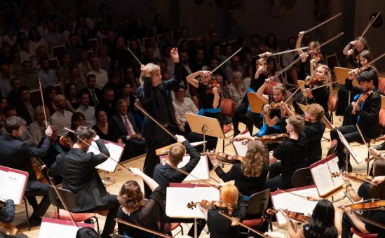 Sommertournee der Deutschen Streicherphilharmonie startet mit einem Konzert in der Villa Vigoni in Como