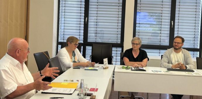 Senioren in Bewegung und in der Klemme
