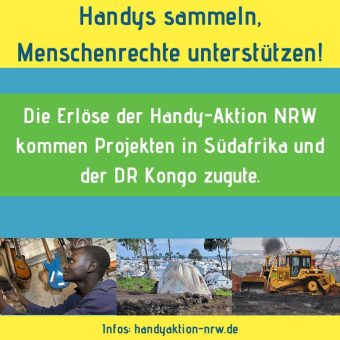 Schüler*innen übergeben gesammelte Althandys zum Recycling