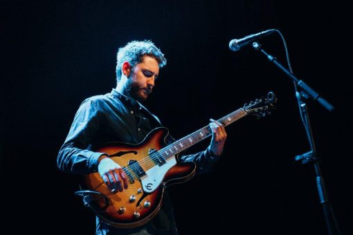 Sonntag 23. Oktober 14 Uhr Josh Island mit dem Percussionisten Pedro Gonzalez