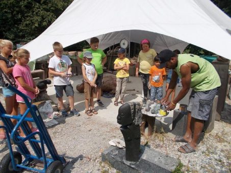 16. bis 31. August: Bildhauer-Workshops, Familien mit Kindern