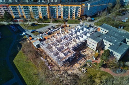 Qualität und Flexibilität im Hochbau:  Wohnungsbauprojekte im Brecht Park und DRK-Wohnanlage in Rostock trotz schwieriger Marktbedingungen erfolgreich umgesetzt