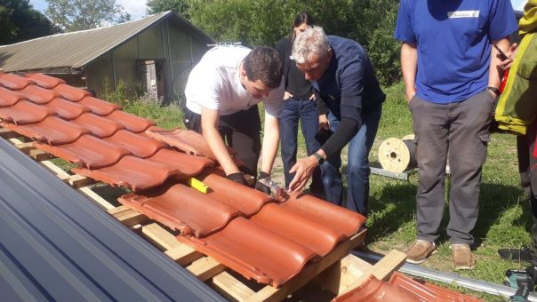 Erfolgreicher Dach-Solar-Selbstbau-Kurs für Laien