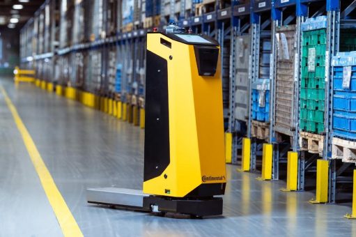 Continental NXS 300: Autonomer mobiler Roboter speziell zur Kleinladungsträger-Automatisierung