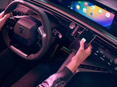 PEUGEOT: Connect One ab sofort serienmäßig für alle Neufahrzeuge
