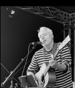 Open-Air-Musikreihe 2025: Sommerabende mit Live-Musik vor der Koppke in Greetsiel
