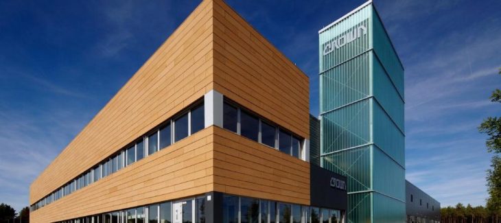 Case Study: Stapel mit Papierrechnungen waren gestern ‒ Crown