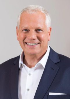 Staffelstabübergabe bei Canon Deutschland