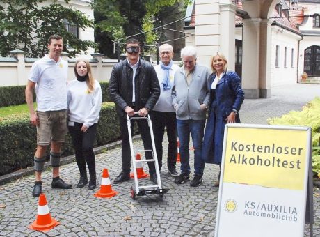 Aktion des KRAFTFAHRER-SCHUTZ e.V. (KS): Freiwilliger Alkoholtest zum Oktoberfest