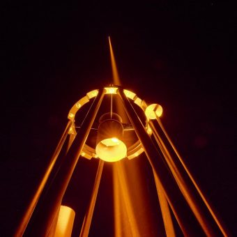 Leistungsstärkerer Laserleitstern besteht ersten Feldtest am Teleskop
