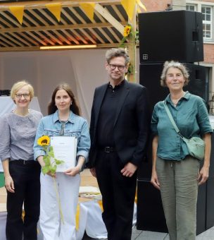 Maryna Shtanko erhält den DAAD-Preis an der Muthesius Kunsthochschule
