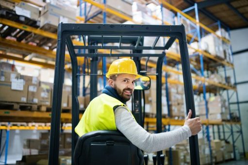 Logistikbranche im Aufwind: Fachkräftebedarf schafft neue Jobchancen