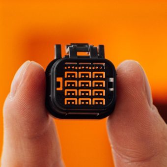 Figure 4 135 – Neuer 3D-Drucker für die Herstellung von Steckverbindern mit UL VO Klassifizierung bei 0.4 mm