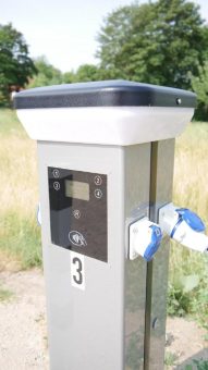 „Touch down“ für CamperClean-Stellplatz-Servicesäulen