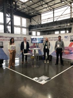 Mönchengladbacher Startups am  WFMG-Messestand auf dem Digital Demo Day