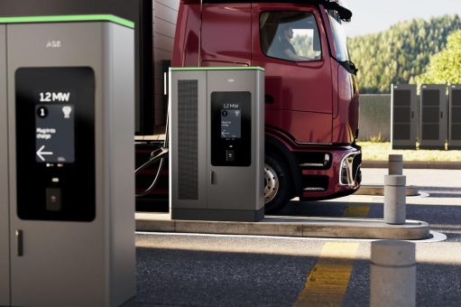 1.200 kW-Lösung: E-Lkw-Fernverkehr wird alltagstauglich