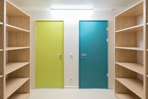 Warum Architekten auf pulverbeschichtete Türzargen aus Aluminium setzen