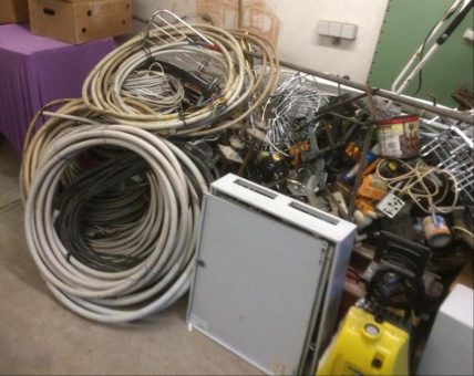 Die Abholung von Schrott in Bochum erfolgt mühelos für Sie, garantiert und professionell.