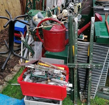 für private und gewerbliche Kunden Schrotthändler NRW, holt ihre Altmetalle in Duisburg kostenlose Ab