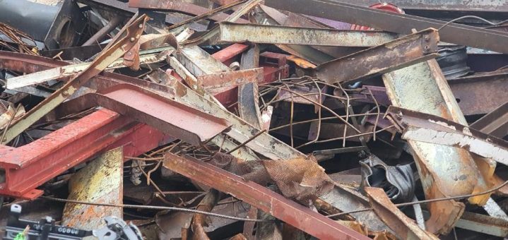 Professionelle mobile Schrotthändler mit kostenloser Schrottabholung in Witten