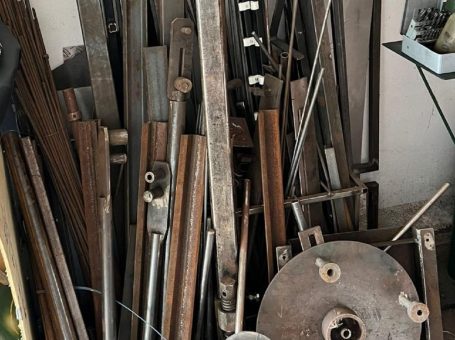 Schrotthändler NRW-Bietet ein kostenlose Schrottabholung in Remscheid und Umgebung