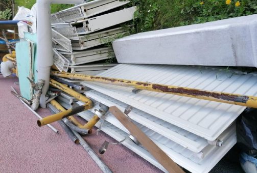 Selbst Demontagearbeiten sind Teil des Portfolios des Schrotthändlers in Witten – und das NRW-weit