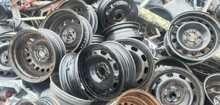 Kostenfrei Schrott und Altmetall loswerden in Remscheid