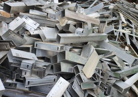 Schrott und Altmetallabholung in Bochum  durch professionelle Schrotthändler