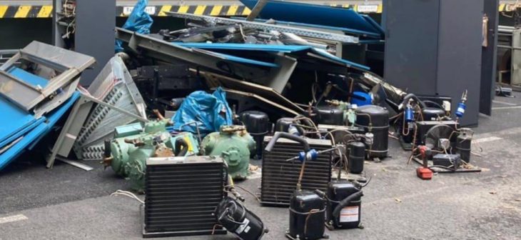 vor Ort in Moers und Umgebung wir Holen ihre Altmetalle& Schrott Ab