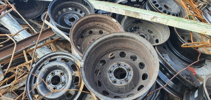 Schnelle und unkomplizierte Schrottabholung in Neuss und Umgebung