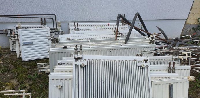 Professionelle Schrott und Altmetalle vor Ort Abholung in Neuss