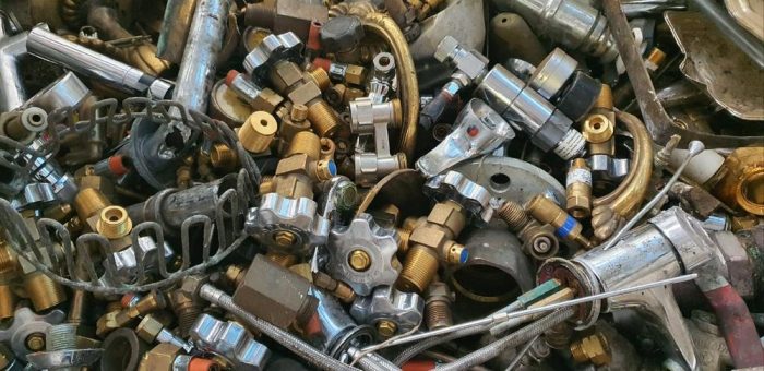 Für die Abholung größere Mengen Schrottankauf in Krefeld erhalten Sie bei Schrotthändler NRW