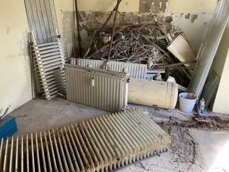 Wir holen in Remscheid Schrott und Altmetall bei größeren und kleinen Mengen kostenlos ab