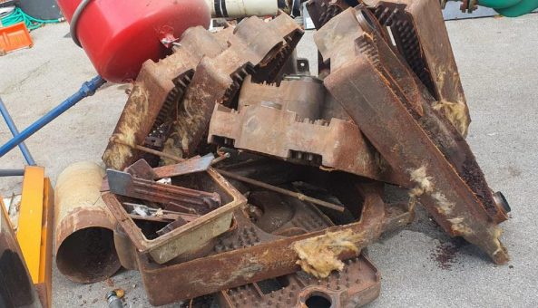 Wir werden Sie schnell und ohne Kosten von Schrott in Düsseldorf befreien, kontaktieren Sie uns