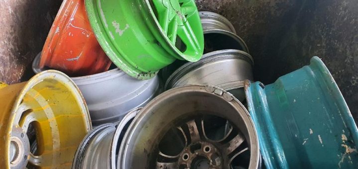 Von Altmetall Kostenlose in Düsseldorf durch professionelle Schrotthändler