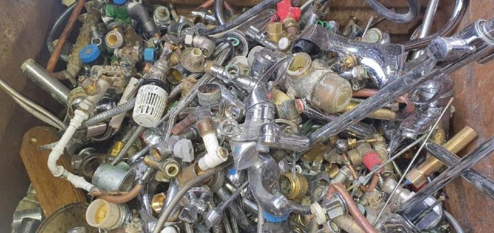 Unser Team aus mobilen Schrotthändlern Kaufen Ihren Schrott in Krefeld für beste preise.