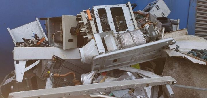 Sie wollen Altmetall oder sonstigen Schrott loswerden und wohnen in Leverkusen und Umgebung?