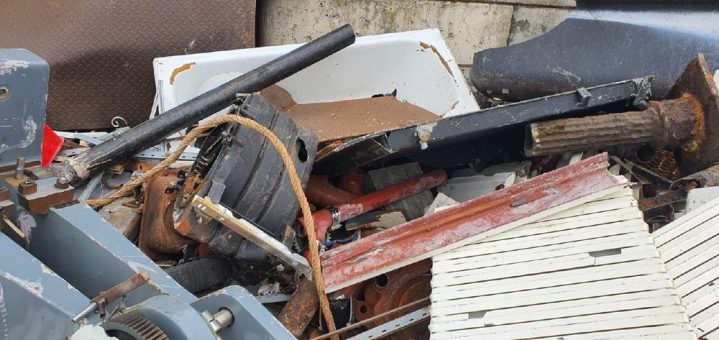 Entrümpelung und Ordnung mit dem Schrottabholung Haan