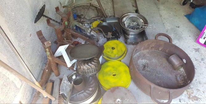 Unser Team aus mobilen Schrotthändlern holt Ihren Schrott in Duisburg kostenlos und ohne Aufwand für Sie ab!