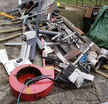 Unser Team aus mobilen Schrotthändlern holt Ihren Schrott in Hagen  kostenlos und ohne Aufwand für Sie ab.