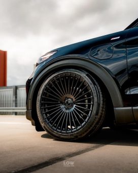 Plug – in – Hybrid – SUV Ford Explorer auf Cor.Speed Atmos