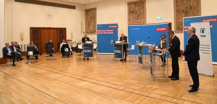 Auf dem gemeinsamen Weg – die Berufsbildung dem  strukturellen und digitalen Wandel anpassen