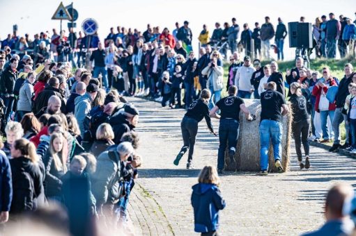 Jetzt anmelden: 14. Ostfriesische Strohballen Rollmeisterschaft