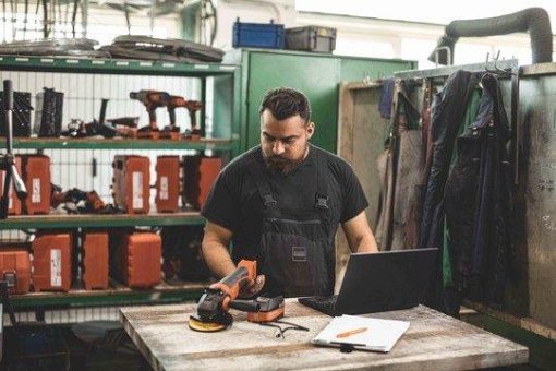 Werkzeuge und Services auf einen Blick: App und Online-Portal my.FEIN