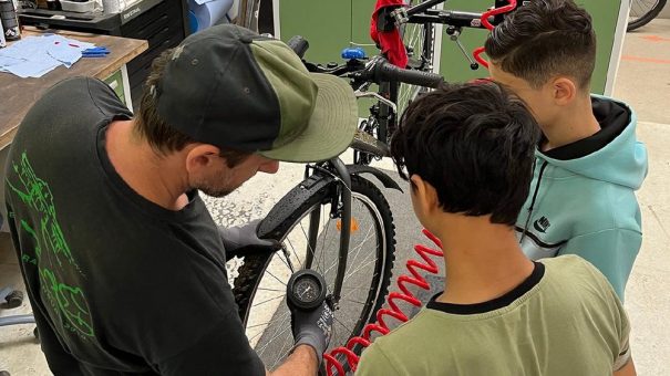 Pimp your bikes – ein Schulausflug in die Fahrradwerkstatt der USE