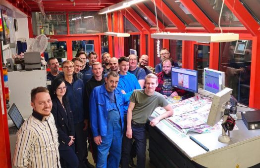 Erste Zeitungsdruckmaschine mit IDCsmart ausgestattet – Mediaworks Group modernisiert mit Weitblick