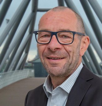 Rechtskonforme IT- und OT*-Sicherheit für Maschinen- und Anlagenbauer