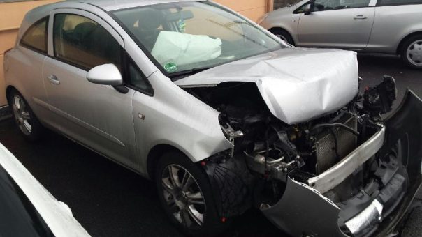 Unfallwagenhändler aus dem Ruhrgebiet kaufen jeden Unfallwagen