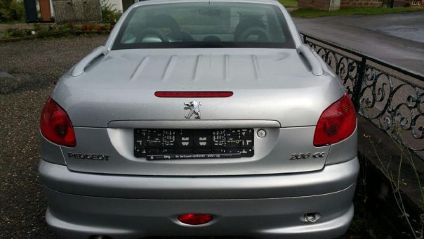 Gebrauchtwagen an einen autoankauf Dienst zu verkaufen